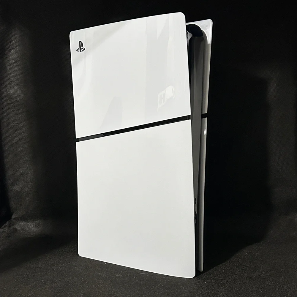 Like New Sony PlayStation 5 Console - White (w original packaging)